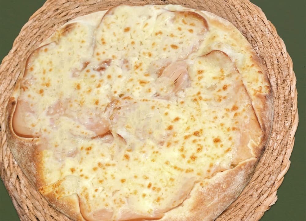 Smoked Turkey & Kashkawan Cheese Manoushe